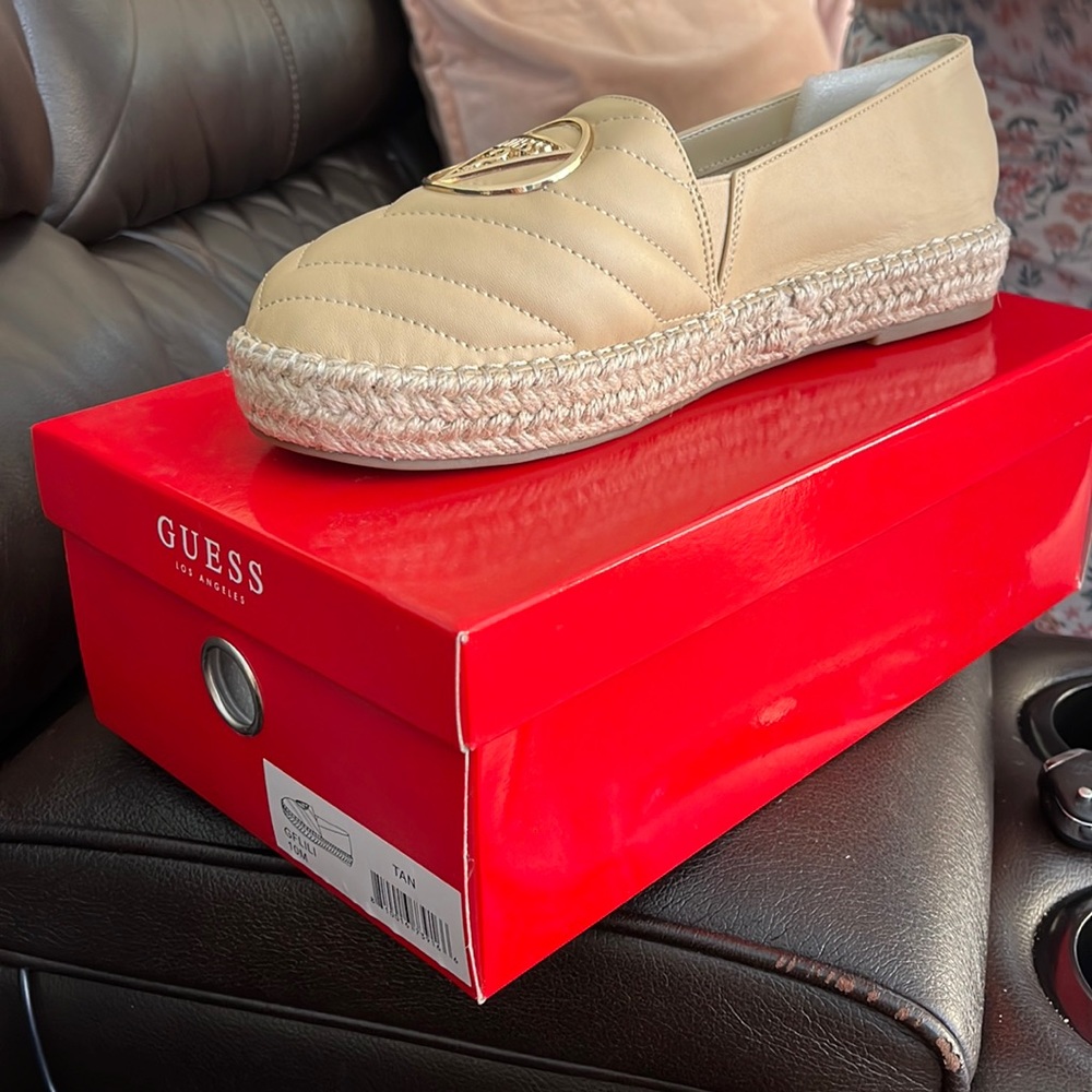 Guess slides tan never worn